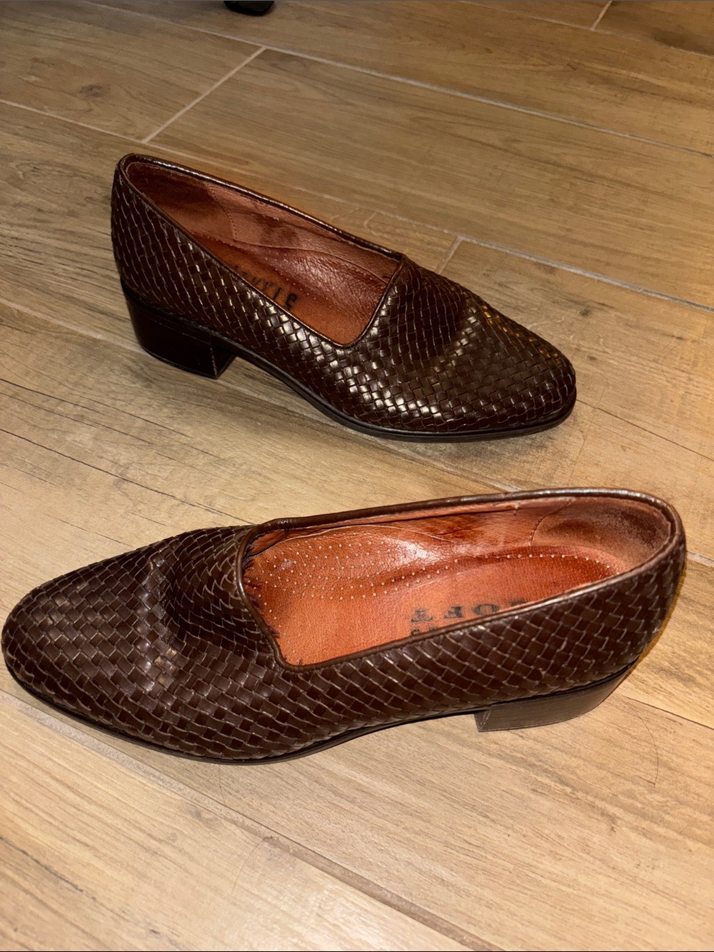 Vintage Women's Brown Woven Leather Low Heel Loafers